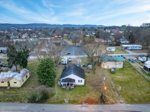 02-703-Beardshire-St-Sweetwater-TN-2