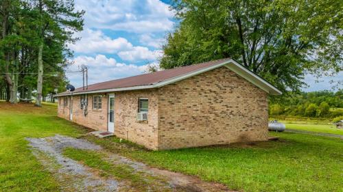 Jonathan-Kilpatrick-689-County-Road-407-02